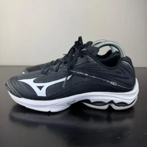 MIZUNO WAVE LIGHTNING SHOES