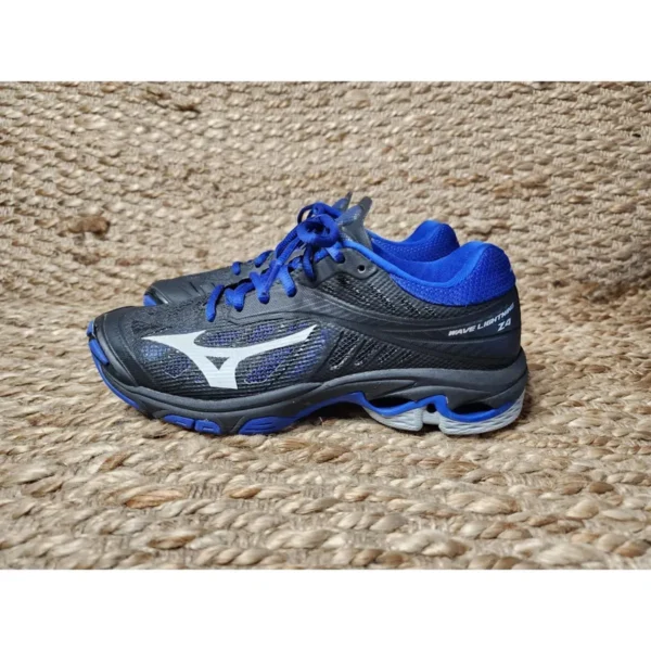 MIZUNO WAVE LIGHTNING SHOES - Image 2