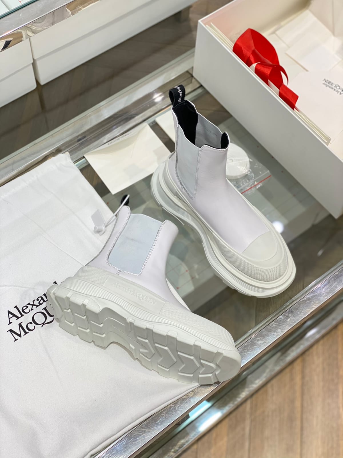 Alexander McQueen Luxury Shoes