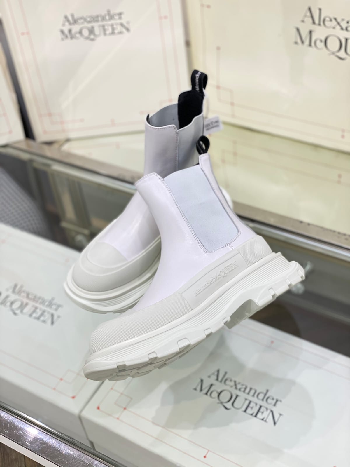 Alexander McQueen Luxury Shoes - Image 2