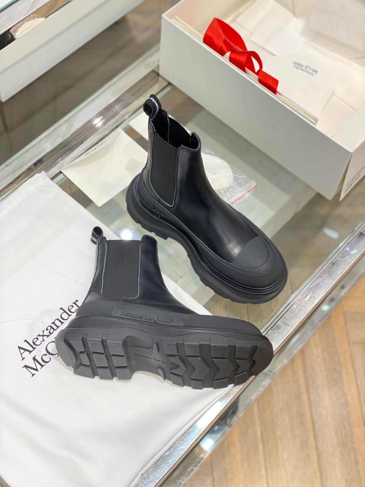 Alexander McQueen Luxury Shoes - Image 6