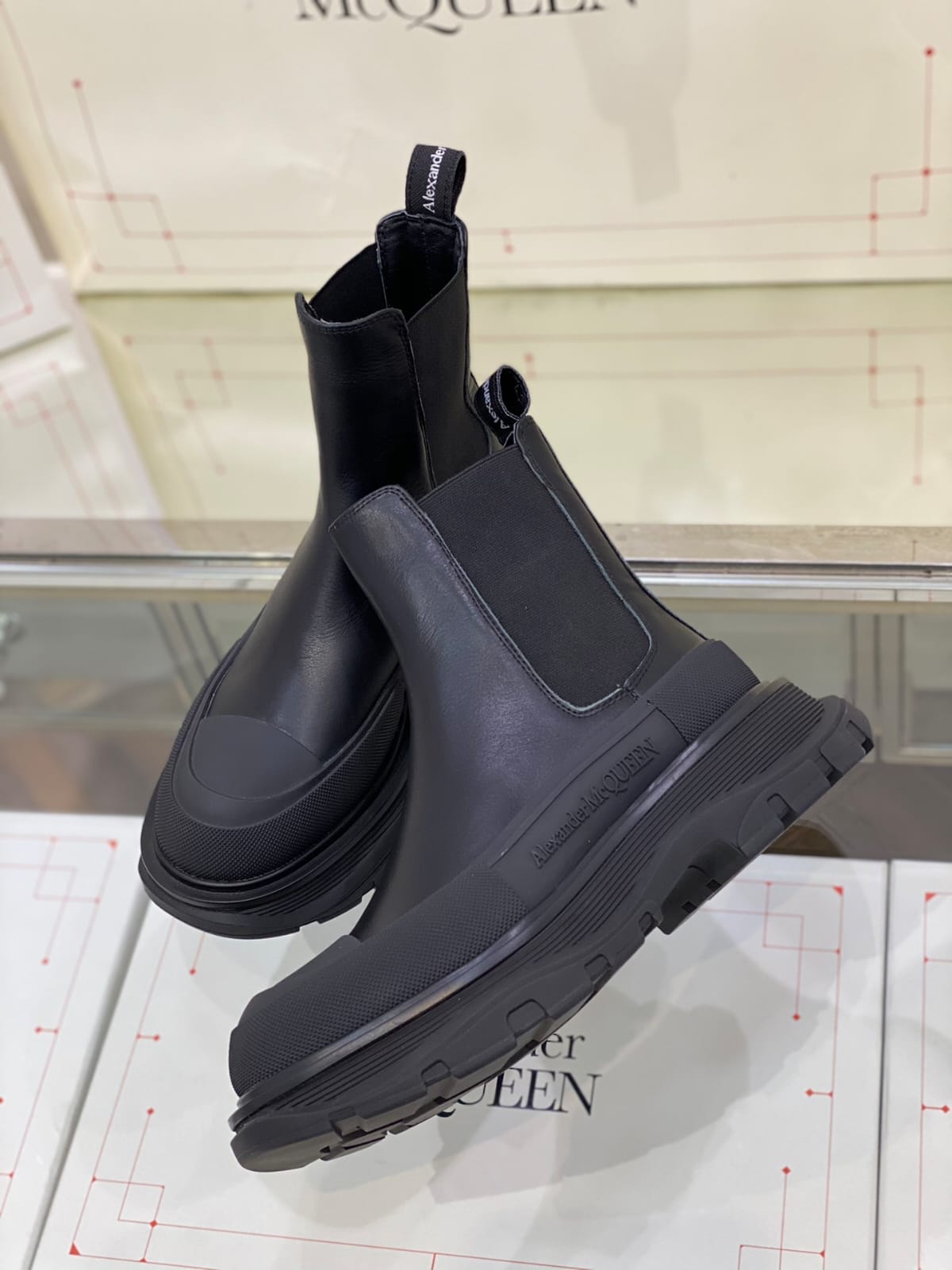 Alexander McQueen Luxury Shoes - Image 5